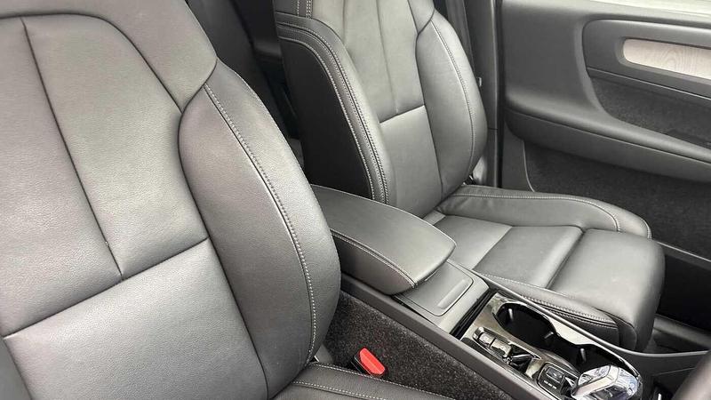 Used Volvo XC40 2025 for sale - 76452740: Photo 29