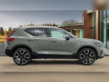 Used Volvo XC40 2025 for sale - 76452740: Photo