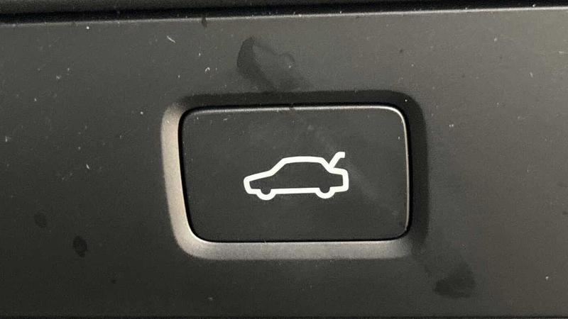 Used Volvo XC40 2025 for sale - 76452740: Photo 30