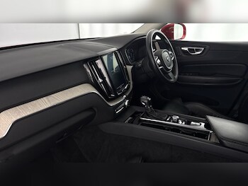 Used Volvo XC60 2018 for sale - 77603266: Photo