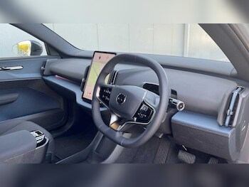 Used Volvo EX30 2025 for sale - 77938308: Photo