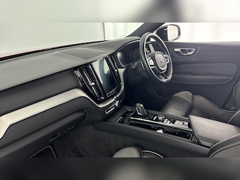 Used Volvo XC60 2020 for sale - 79357171: Photo