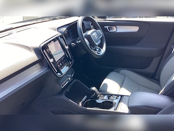 Used Volvo XC40 2022 for sale - 78670587: Photo
