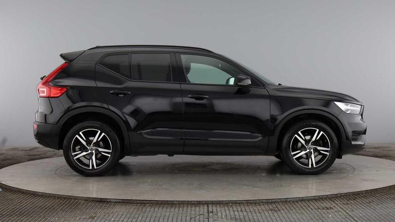Used Volvo XC40 2021 for sale - 77407025: Photo 2