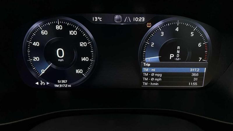 Used Volvo XC40 2021 for sale - 77407025: Photo 9