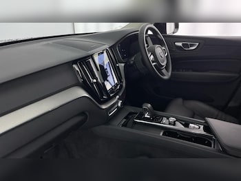 Used Volvo XC60 2024 for sale - 76316973: Photo