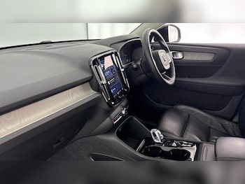 Used Volvo XC40 2023 for sale - 76710126: Photo