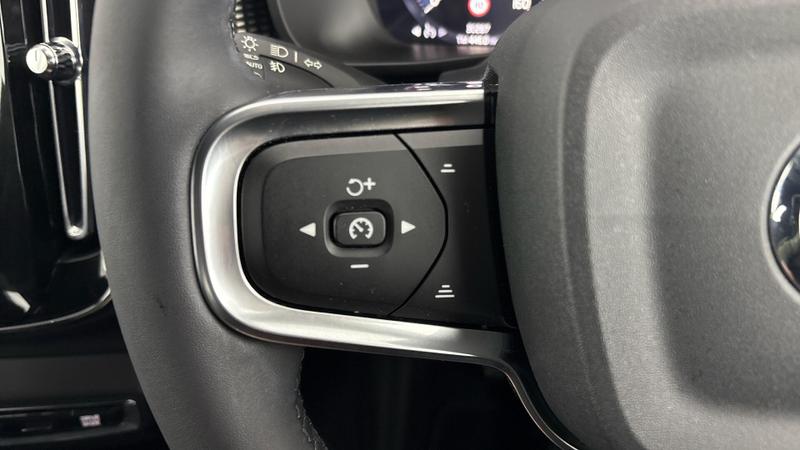 Used Volvo XC40 2022 for sale - 77319306: Photo 27