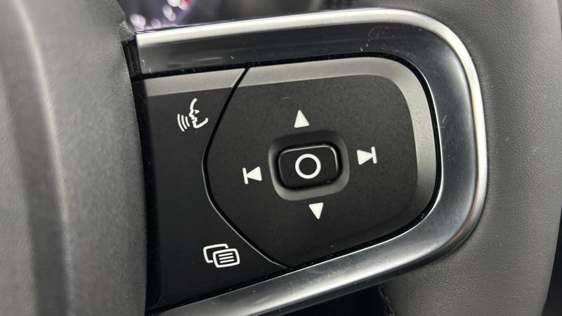 Used Volvo XC40 2022 for sale - 77319306: Photo 28