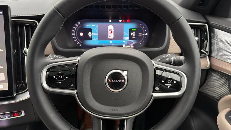 Used Volvo XC90 2025 for sale - 76984793: Photo 12