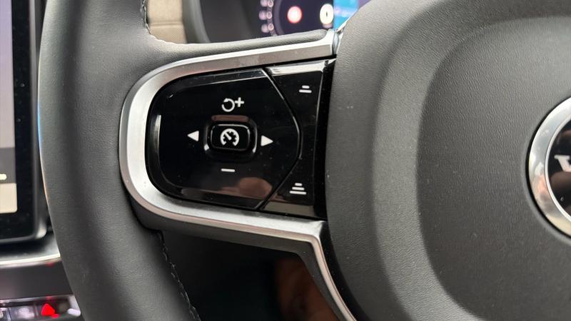 Used Volvo XC90 2025 for sale - 76984793: Photo 40