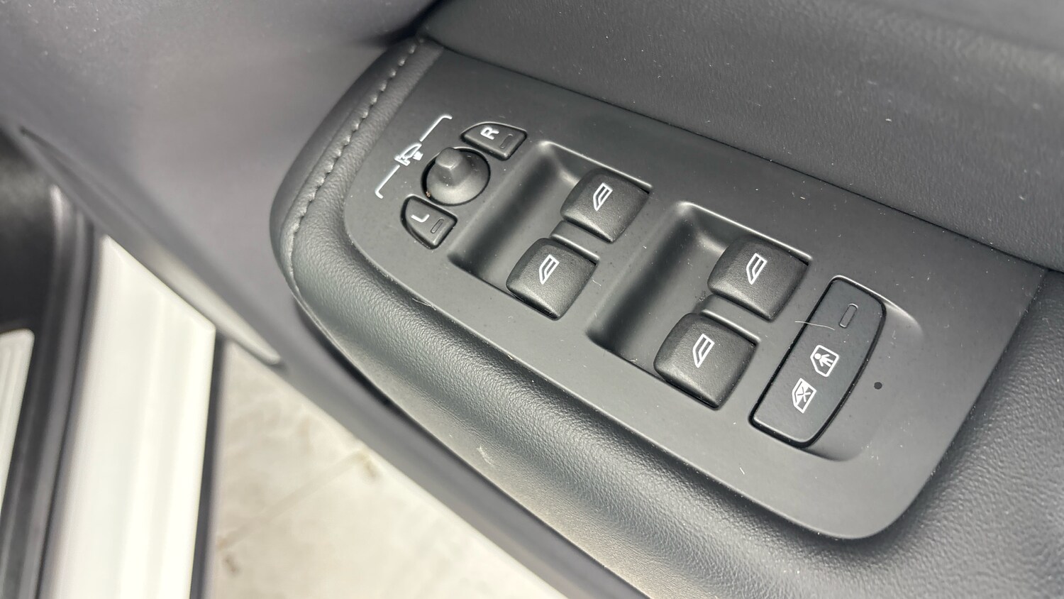 Used Volvo XC60 2022 for sale - 77603244: Photo 17