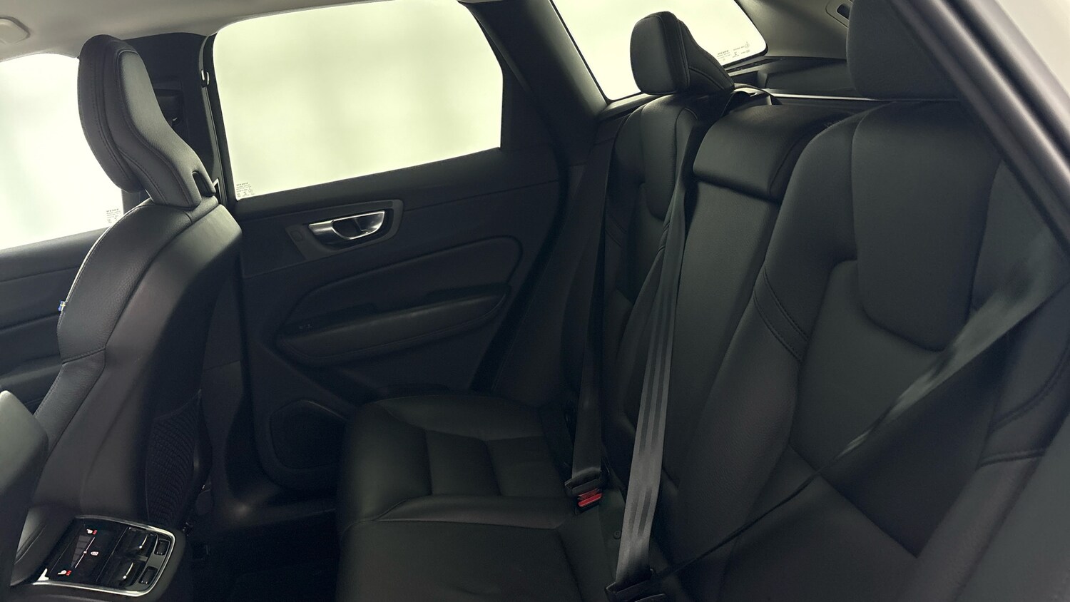 Used Volvo XC60 2022 for sale - 77603244: Photo 37