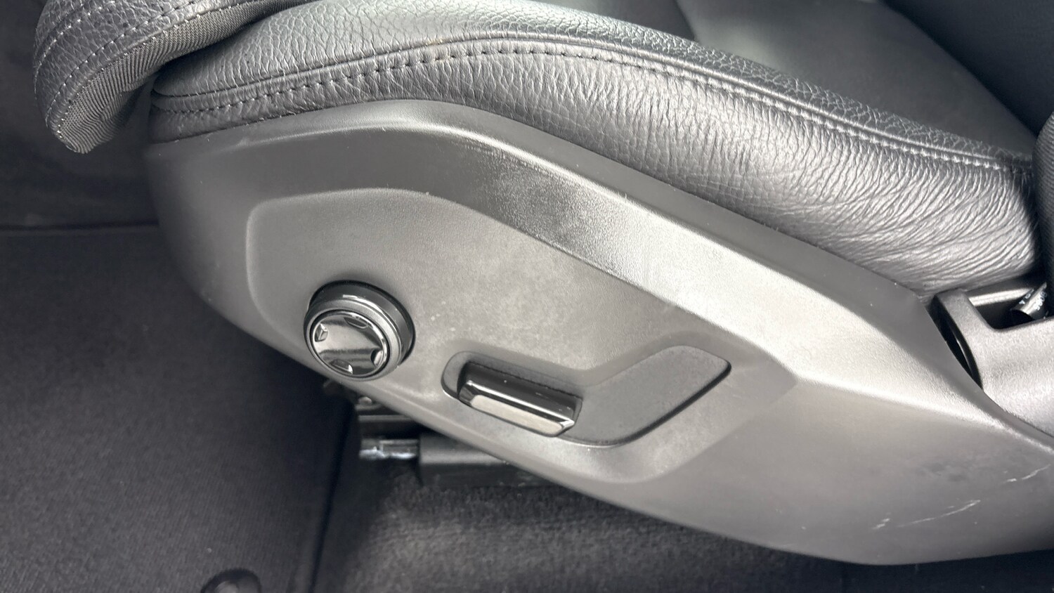 Used Volvo XC60 2022 for sale - 77603244: Photo 39