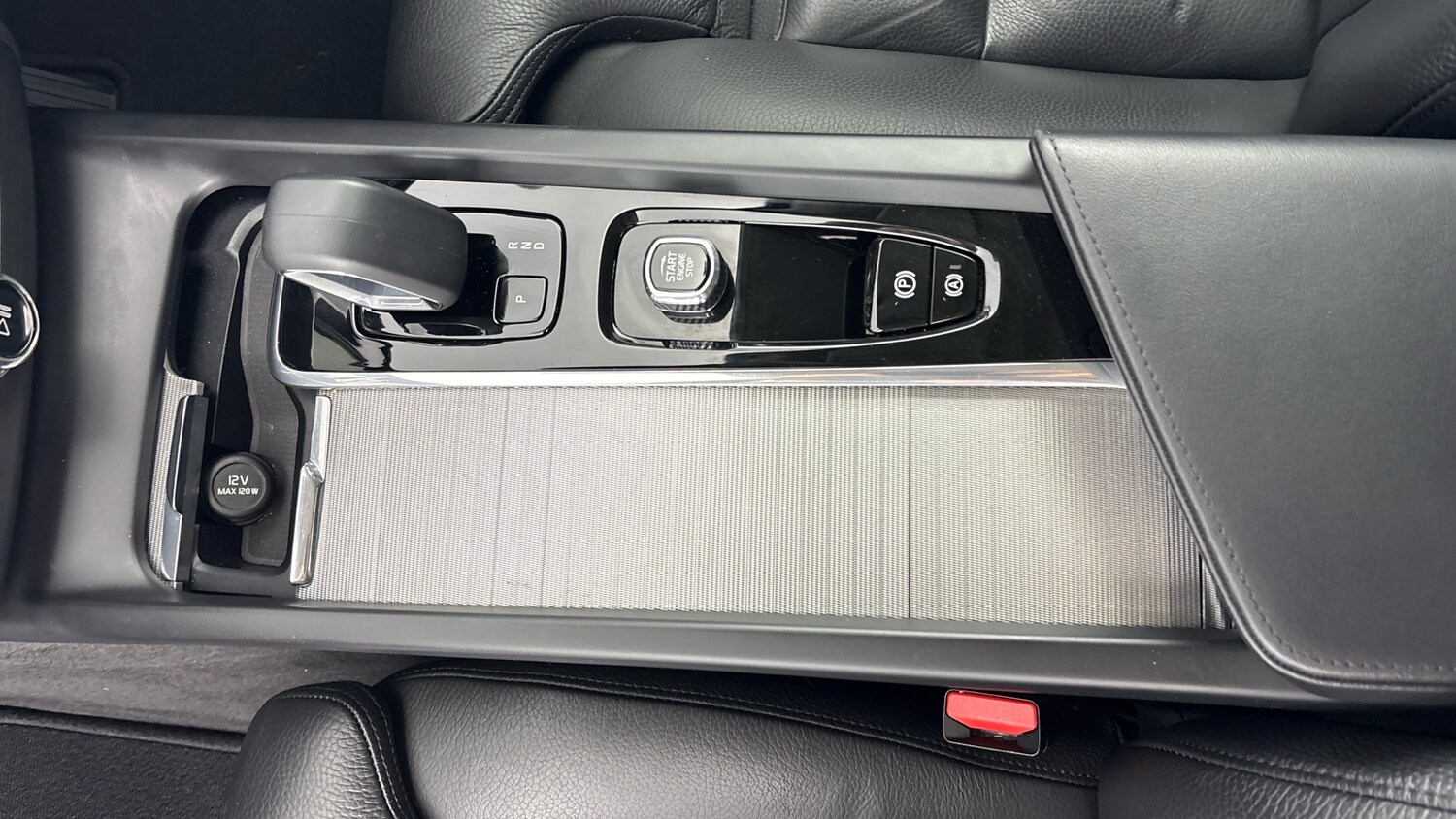 Used Volvo XC60 2022 for sale - 77603244: Photo 41