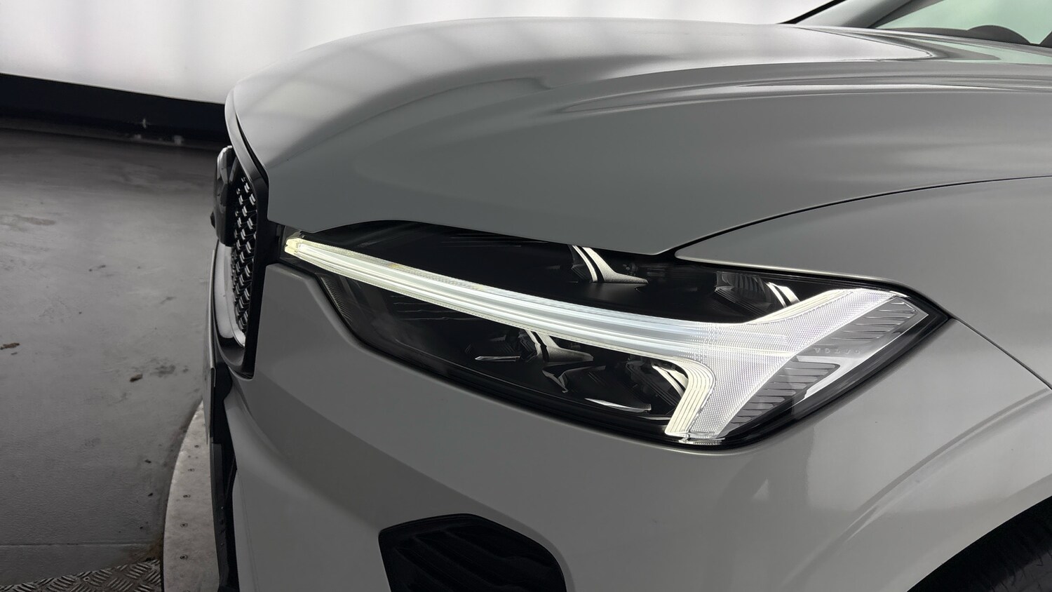 Used Volvo XC60 2022 for sale - 77603244: Photo 43