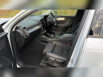 Used Volvo XC40 2020 for sale - 76895619: Photo