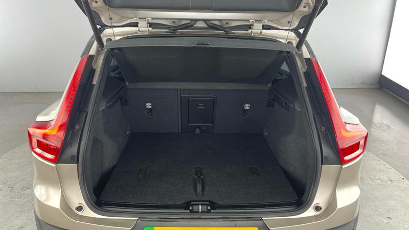 Used Volvo XC40 2022 for sale - 76316974: Photo 12