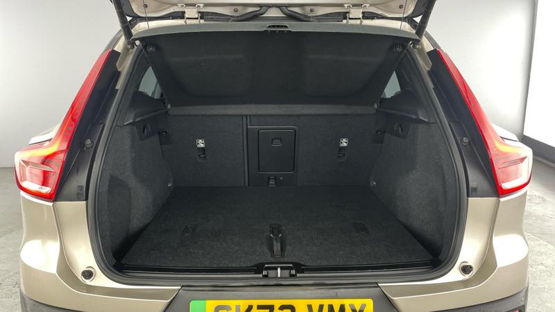 Used Volvo XC40 2022 for sale - 76316974: Photo 34