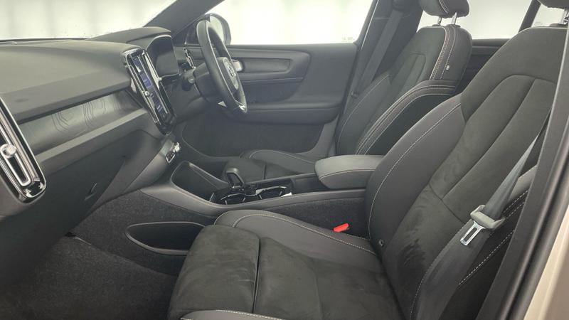 Used Volvo XC40 2022 for sale - 76316974: Photo 41