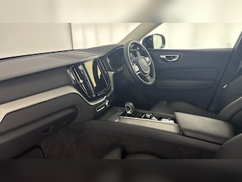 Used Volvo XC60 2025 for sale - 77603248: Photo