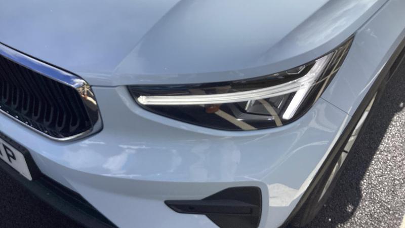 Used Volvo XC40 2025 for sale - 76541741: Photo 40