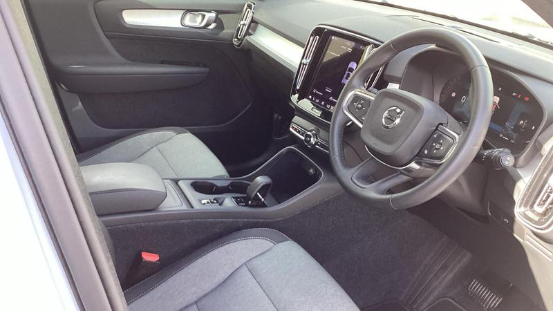 Used Volvo XC40 2025 for sale - 76541741: Photo 6