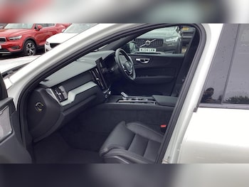 Used Volvo XC60 2025 for sale - 75550124: Photo