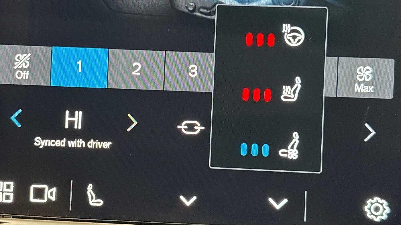 Used Volvo XC60 2025 for sale - 77603099: Photo 41