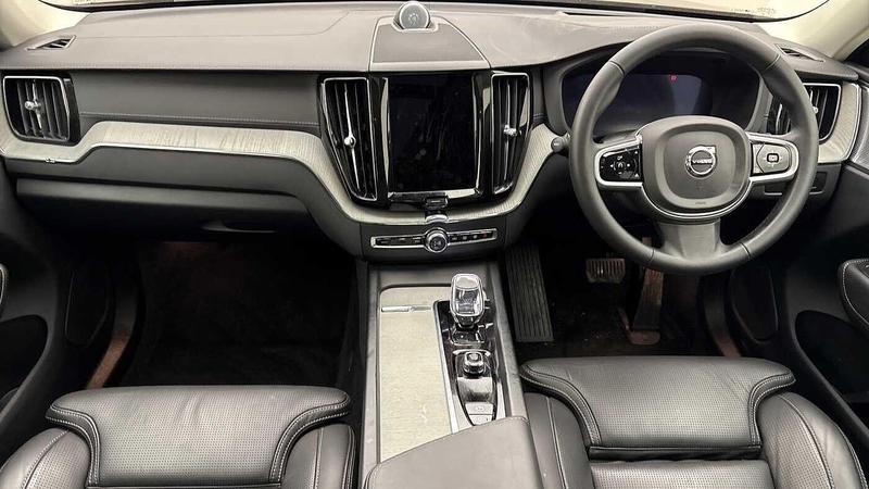 Used Volvo XC60 2025 for sale - 77152127: Photo 10