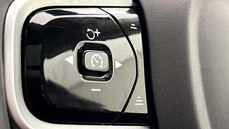 Used Volvo XC60 2025 for sale - 77152127: Photo 31