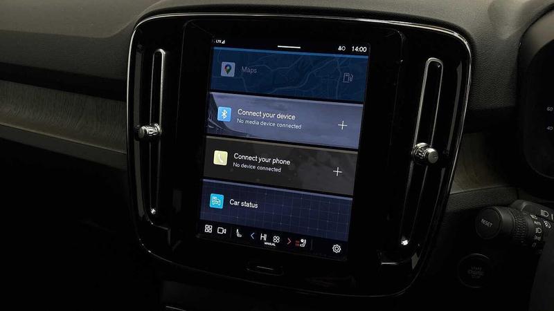 Used Volvo XC40 2023 for sale - 77462403: Photo 11