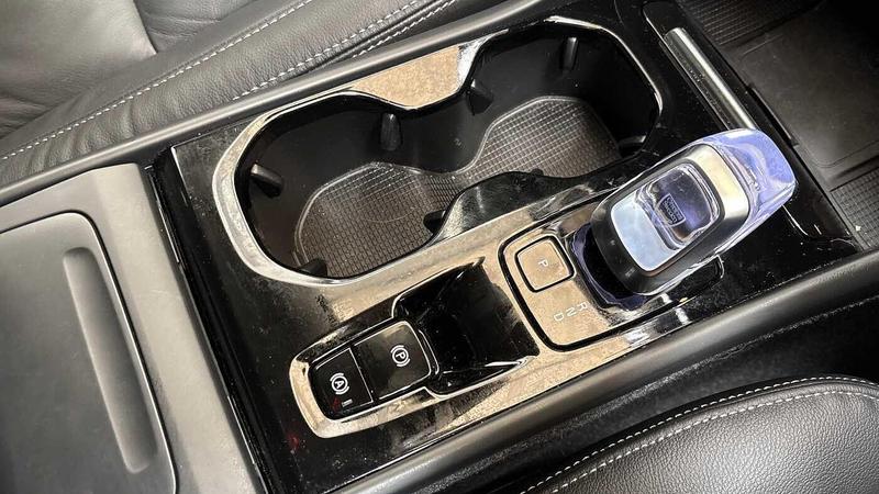 Used Volvo XC40 2023 for sale - 77462403: Photo 31