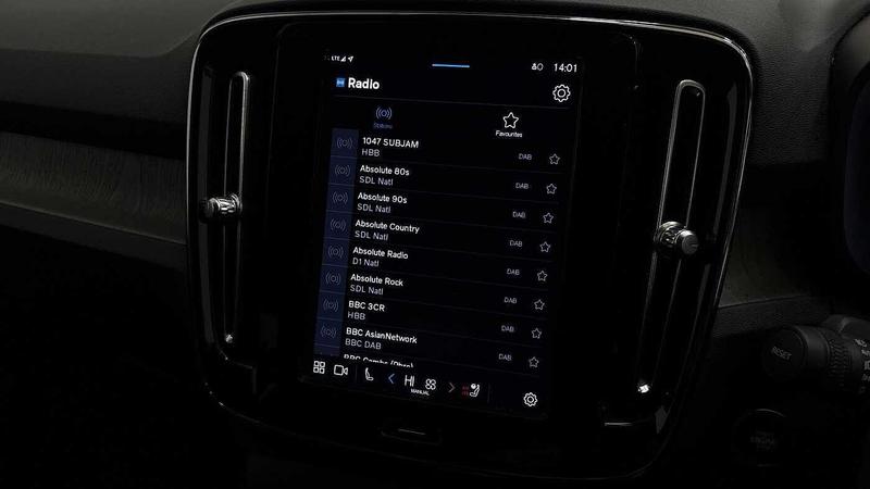 Used Volvo XC40 2023 for sale - 77462403: Photo 36