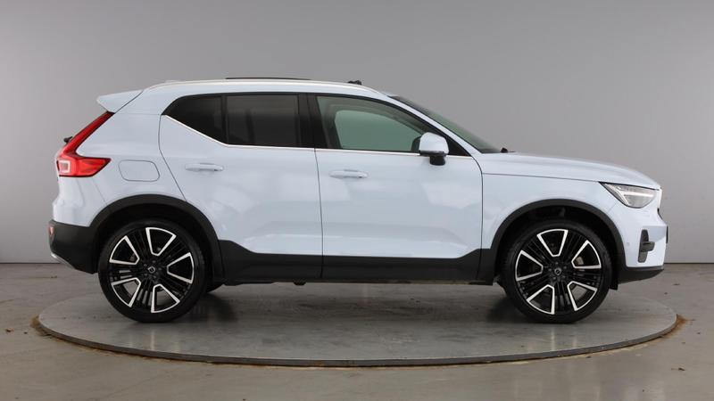 Used Volvo XC40 2025 for sale - 77211107: Photo 4