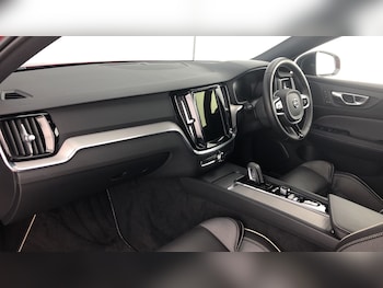 Used Volvo V60 2021 for sale - 78290030: Photo