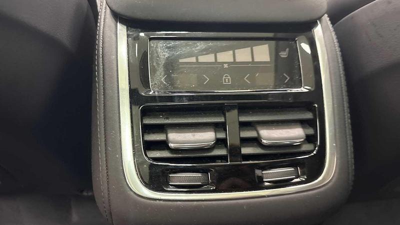 Used Volvo XC90 2025 for sale - 76853451: Photo 17