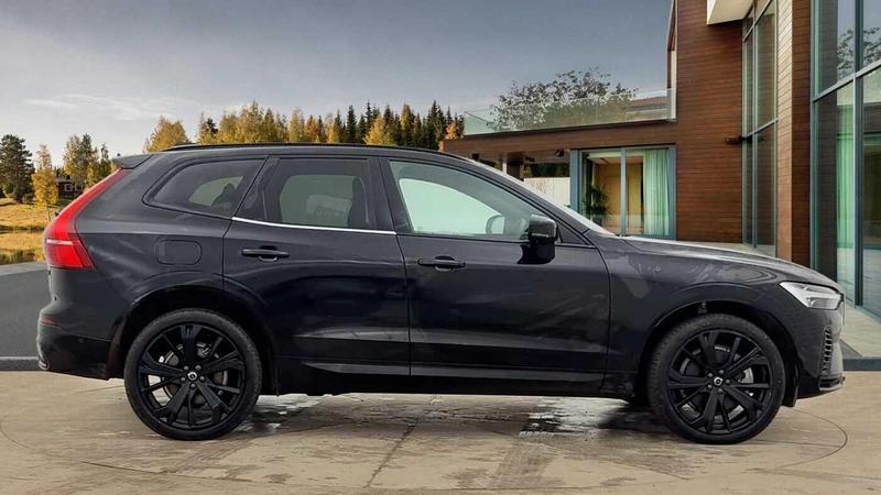 Used Volvo XC60 2025 for sale - 77152123: Photo 2