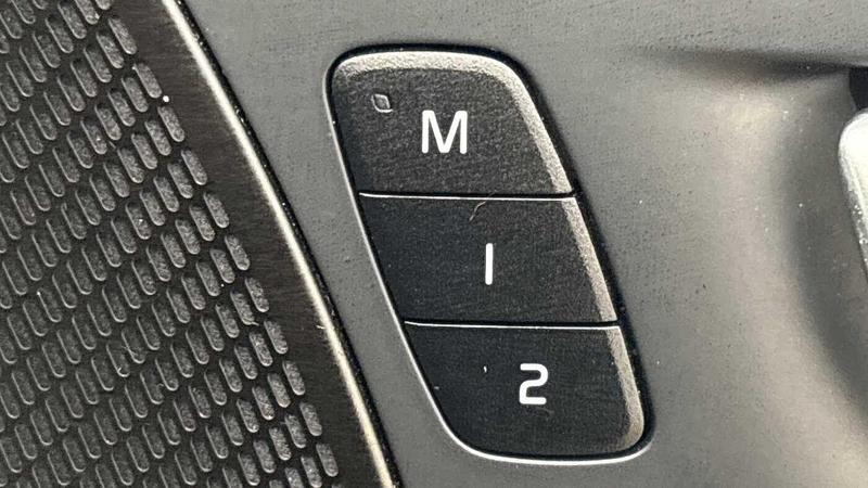 Used Volvo XC60 2025 for sale - 77152123: Photo 26