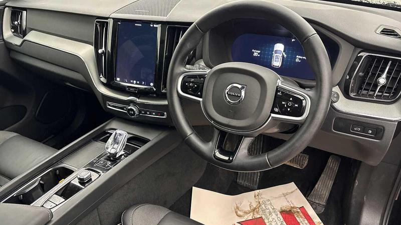 Used Volvo XC60 2025 for sale - 77152123: Photo 9