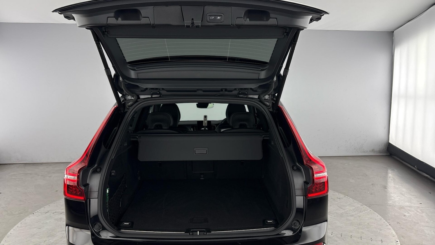 Used Volvo XC60 2025 for sale - 77965349: Photo 12