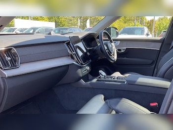 Used Volvo XC90 2025 for sale - 77938306: Photo