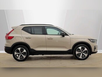 Used Volvo XC40 2025 for sale - 78370532: Photo