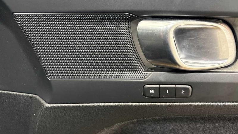 Used Volvo XC40 2023 for sale - 76931204: Photo 27