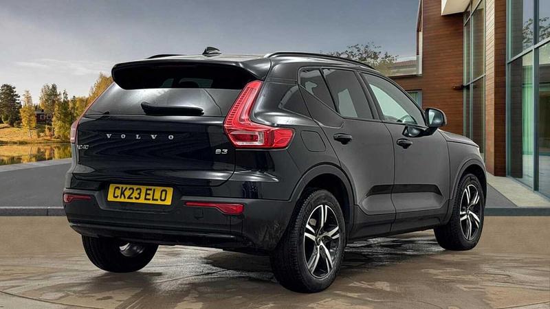 Used Volvo XC40 2023 for sale - 76931204: Photo 3