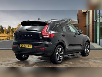 Used Volvo XC40 2023 for sale - 76931204: Photo
