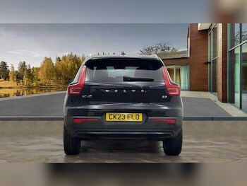 Used Volvo XC40 2023 for sale - 76931204: Photo