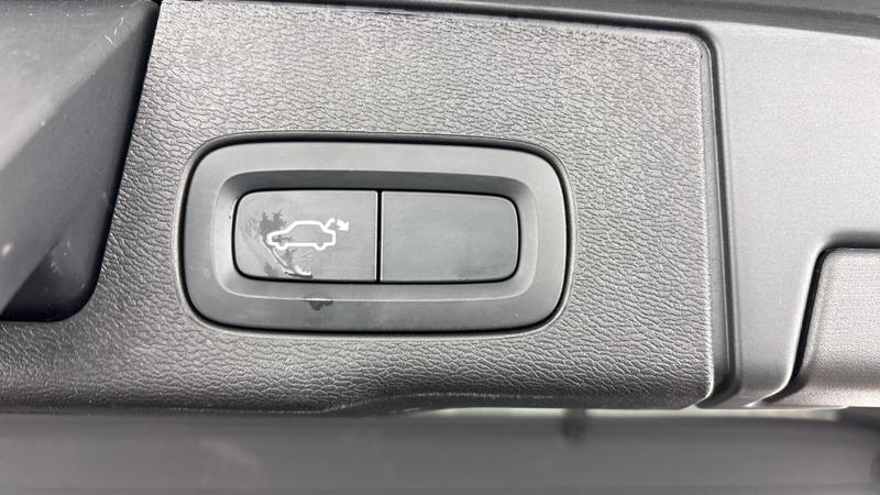 Used Volvo XC60 2024 for sale - 76710129: Photo 17