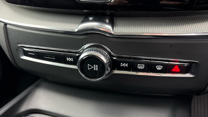 Used Volvo XC60 2024 for sale - 76710129: Photo 28