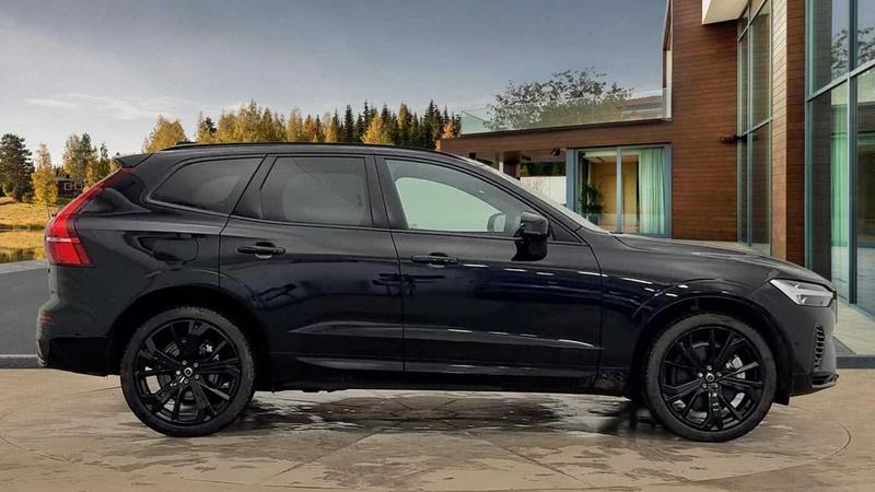 Used Volvo XC60 2025 for sale - 77152122: Photo 2